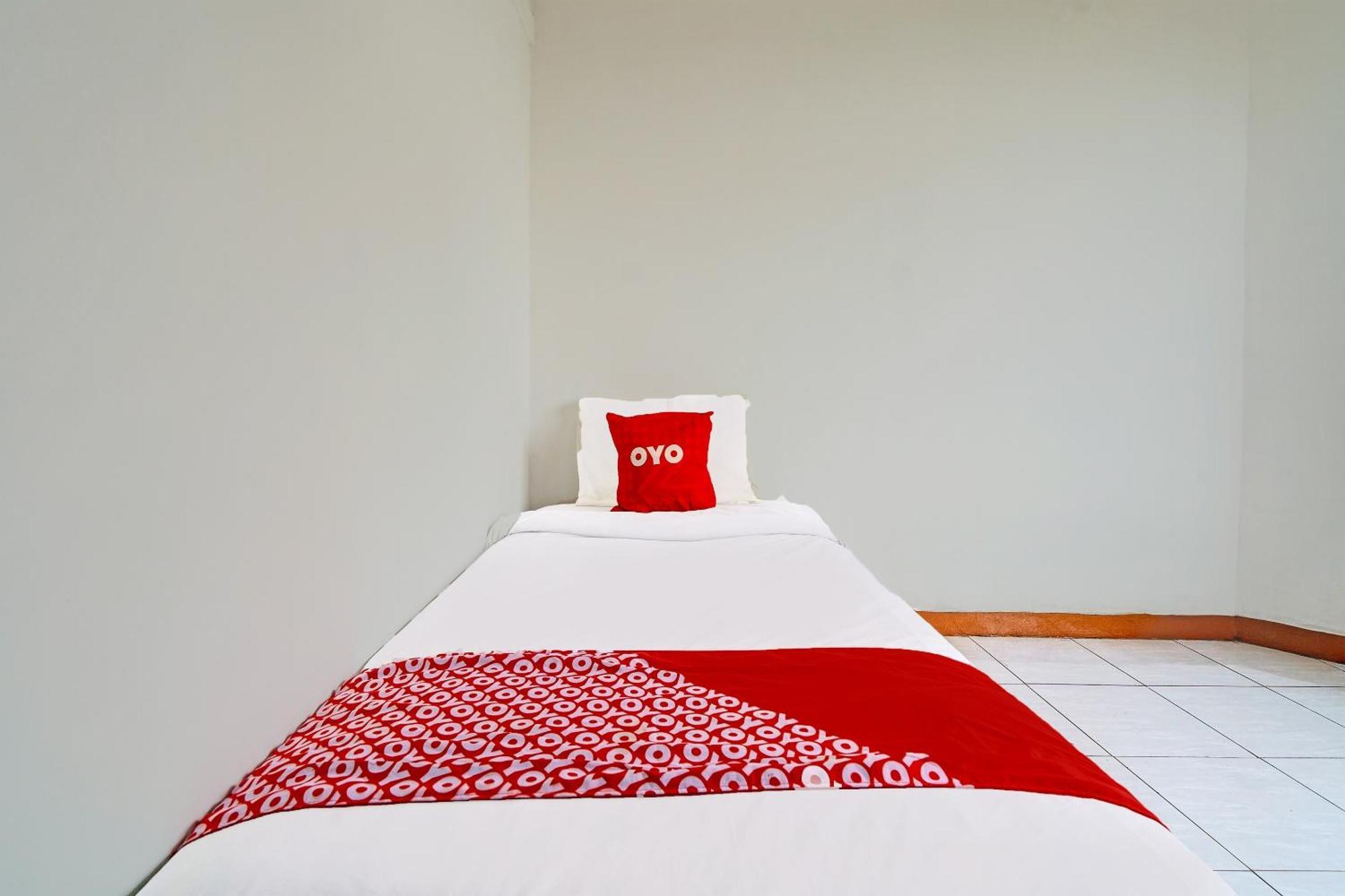 Oyo 91810 Balebat 2 Hotel Bandung